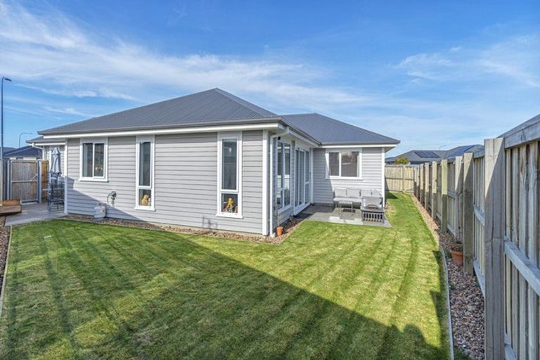 Photo of property in 13 Joslen Way, Kaiapoi, 7630