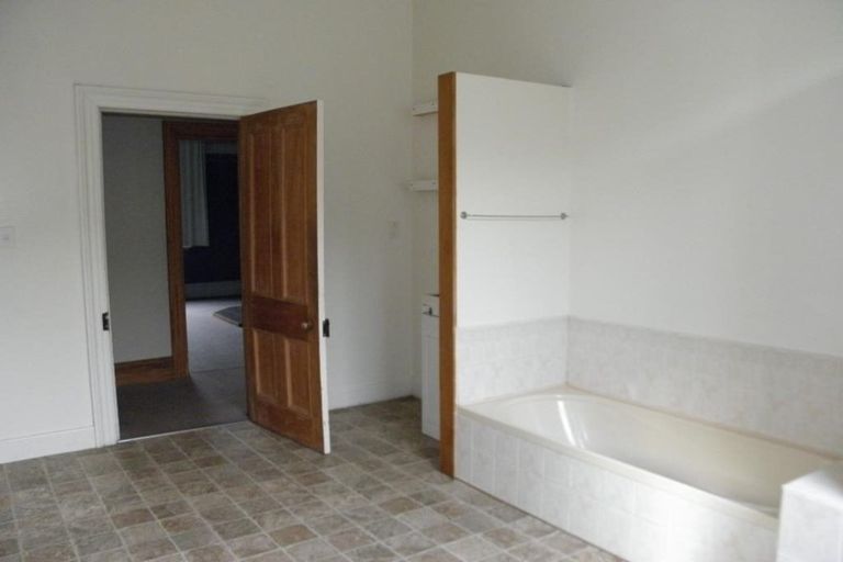 Photo of property in 24 Meldrum Street, Winton, 9720