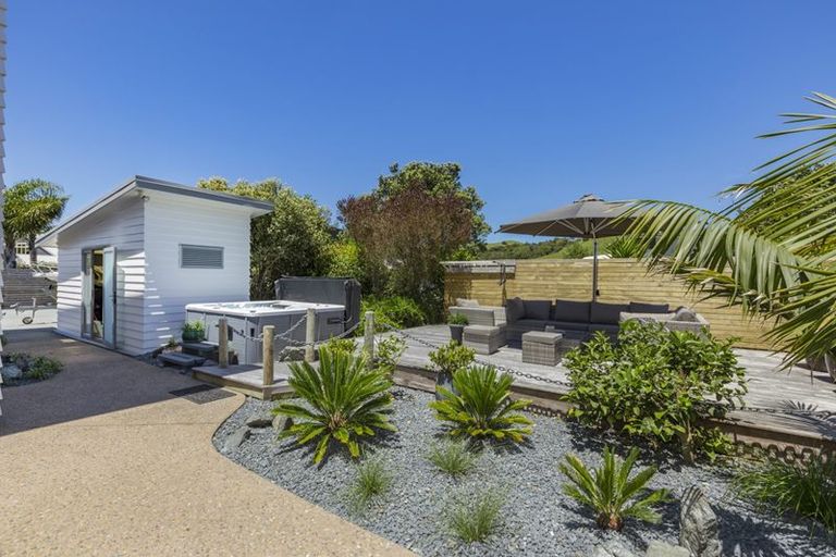 Photo of property in 26 Taumata Road, Omaha, Warkworth, 0986