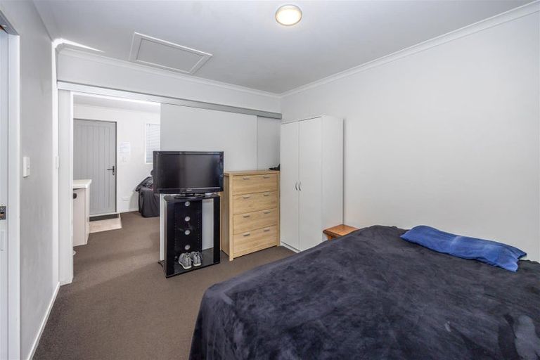 Photo of property in 12 Crescent Court, Melville, Hamilton, 3206