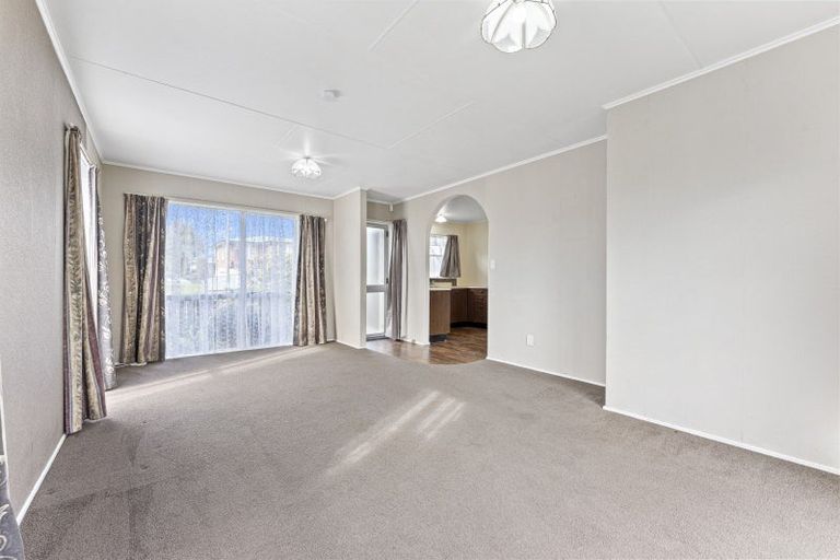 Photo of property in 2 Havelock Avenue, Highbury, Palmerston North, 4412