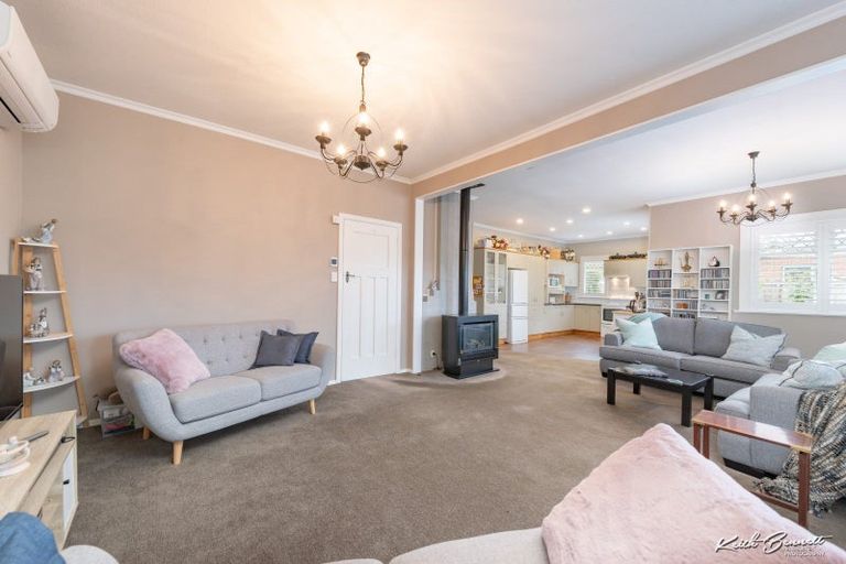 Photo of property in 48 Ararino Street, Trentham, Upper Hutt, 5018