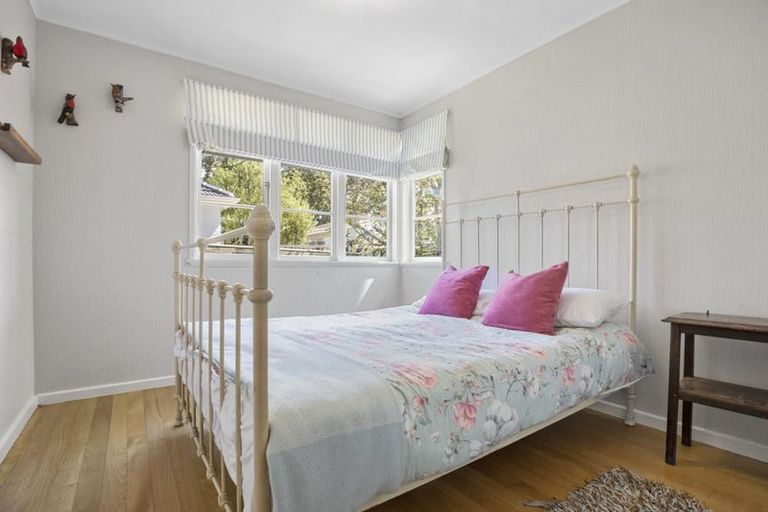 Photo of property in 1/3 Rosyth Avenue, Bayswater, Auckland, 0622