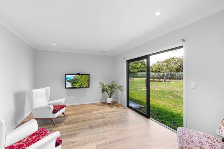 Photo of property in 324 Kimberley Road, Levin, 5571