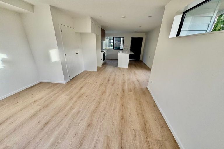 Photo of property in 11/15 Oakland Avenue, Papatoetoe, Auckland, 2025