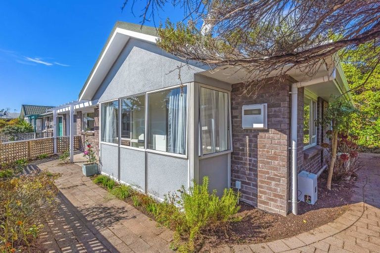 Photo of property in 2/32 Hurley Road, Paraparaumu Beach, Paraparaumu, 5032