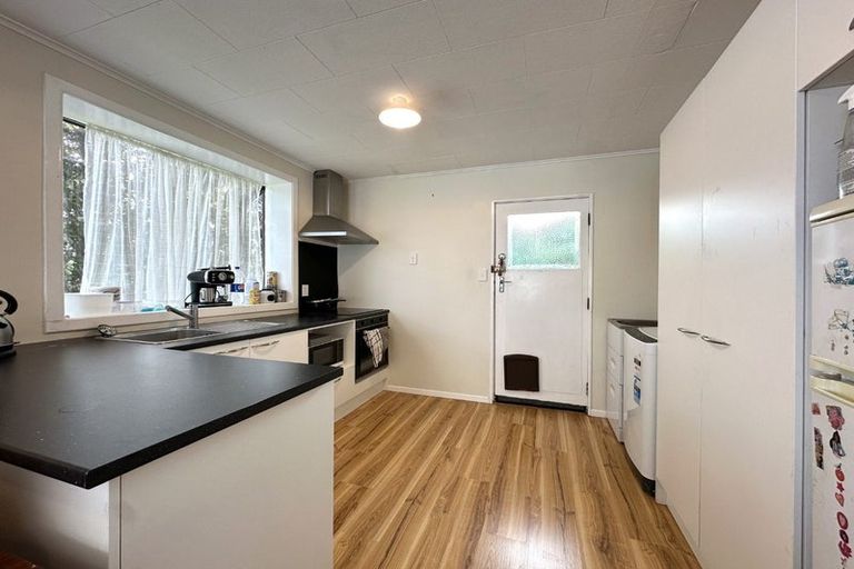 Photo of property in 1/18 Oregon Drive, Maoribank, Upper Hutt, 5018