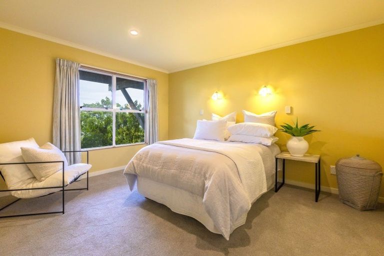 Photo of property in 23 Denholm Road, Hospital Hill, Napier, 4110