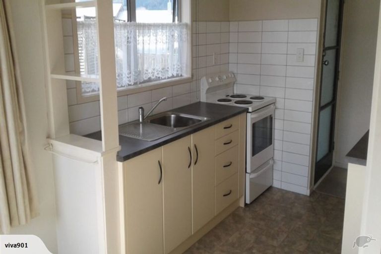 Photo of property in 15 Byron Grove, Owhata, Rotorua, 3010