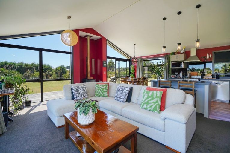 Photo of property in 367 Oreti Road, Otatara, Invercargill, 9879