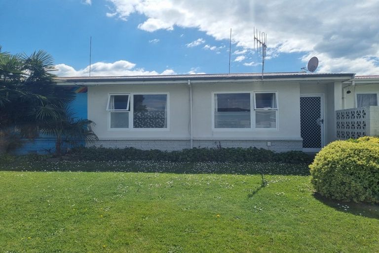 Photo of property in 4/84 Meeanee Road, Taradale, Napier, 4112