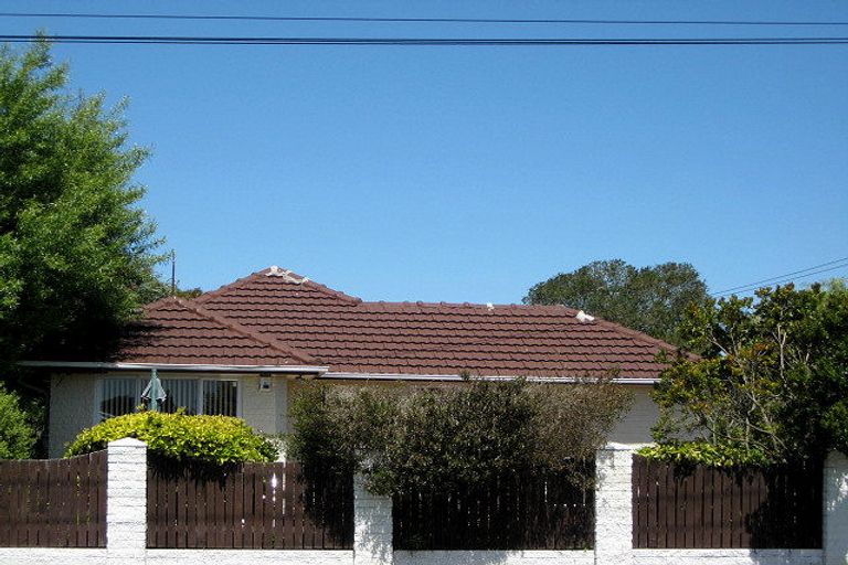 Photo of property in 72 Farquhars Road, Redwood, Christchurch, 8051