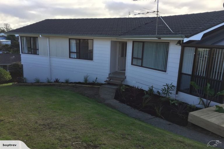 Photo of property in 94 Stanley Road, Glenfield, Auckland, 0629