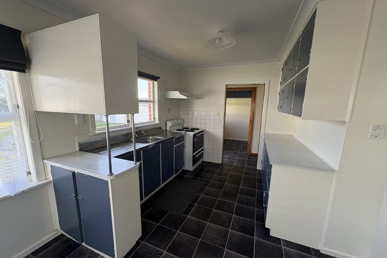 Photo of property in 144 Liverpool Street, Levin, 5510