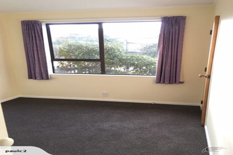 Photo of property in 47 Guadeloupe Crescent, Grenada Village, Wellington, 6037