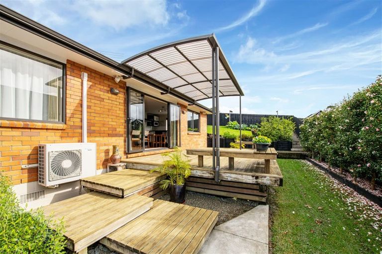 Photo of property in 34 Sapperton Drive, Henderson, Auckland, 0612