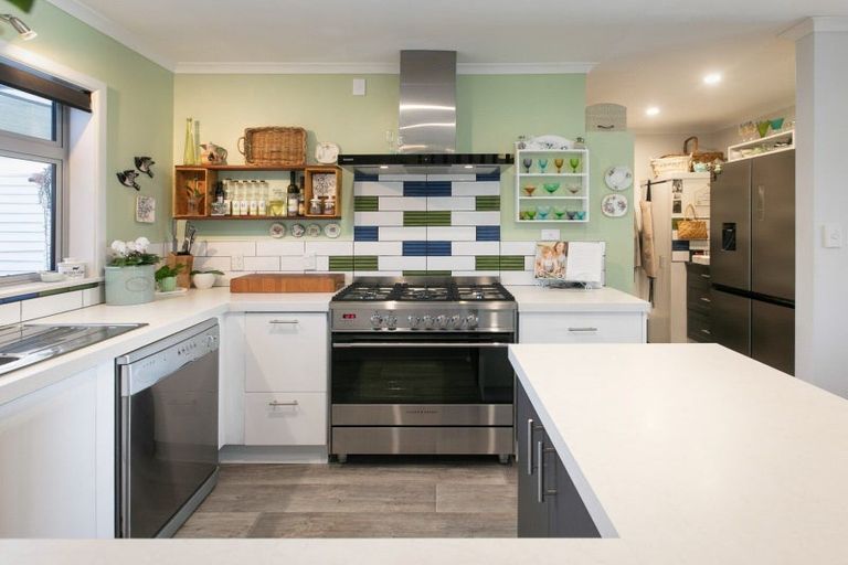 Photo of property in 15a Jocelyn Street, Katikati, 3129