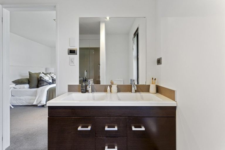 Photo of property in 33b Ramahana Road, Huntsbury, Christchurch, 8022