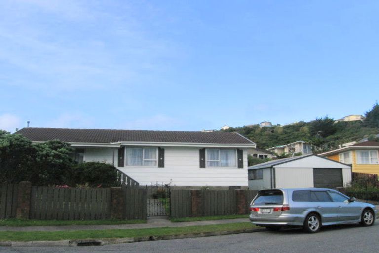 Photo of property in 214 Major Drive, Kelson, Lower Hutt, 5010