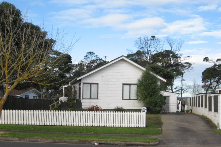 Photo of property in 114 Carnoustie Drive, Wattle Downs, Auckland, 2103