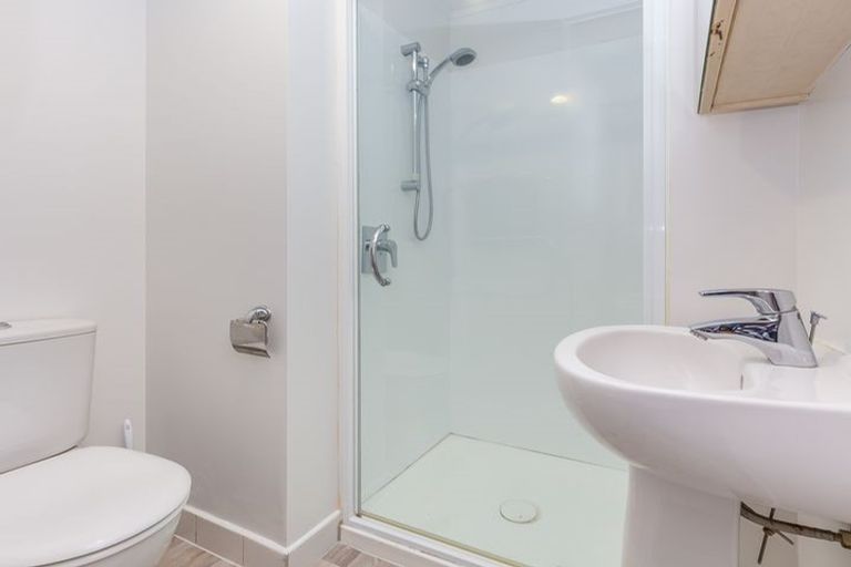 Photo of property in 44 Corricvale Way, Northcross, Auckland, 0630