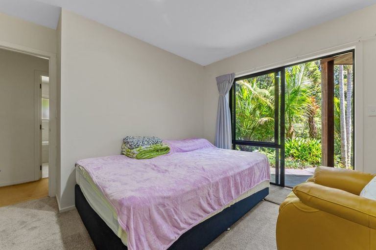 Photo of property in 242 Konini Road, Titirangi, Auckland, 0604
