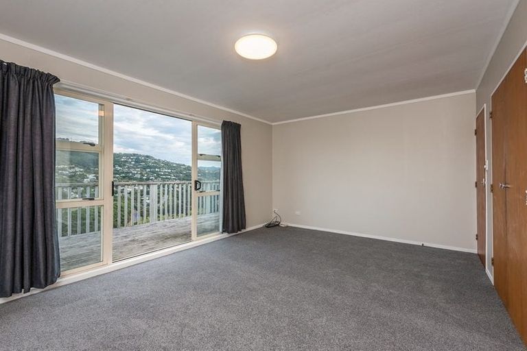 Photo of property in 41 Chartwell Drive, Crofton Downs, Wellington, 6035