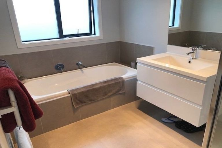 Photo of property in 10 Teatree Close, Huntington, Hamilton, 3210