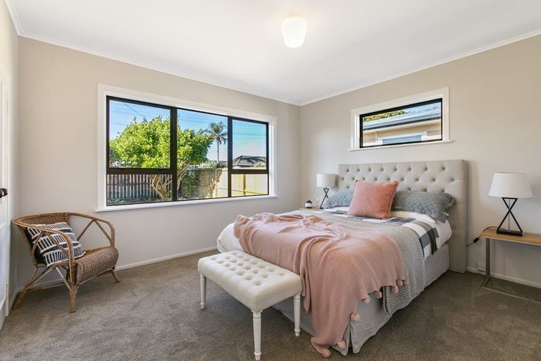 Photo of property in 36 Alma Crescent, Papakura, 2110