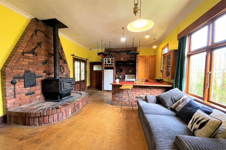 Photo of property in 16 Lewin Street, Balclutha, 9230