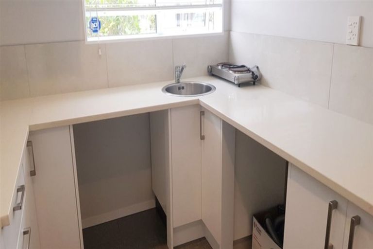 Photo of property in 18a Motu Place, Mount Wellington, Auckland, 1060