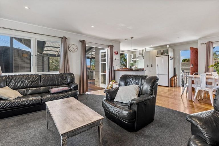 Photo of property in 245 Metcalfe Road, Ranui, Auckland, 0612