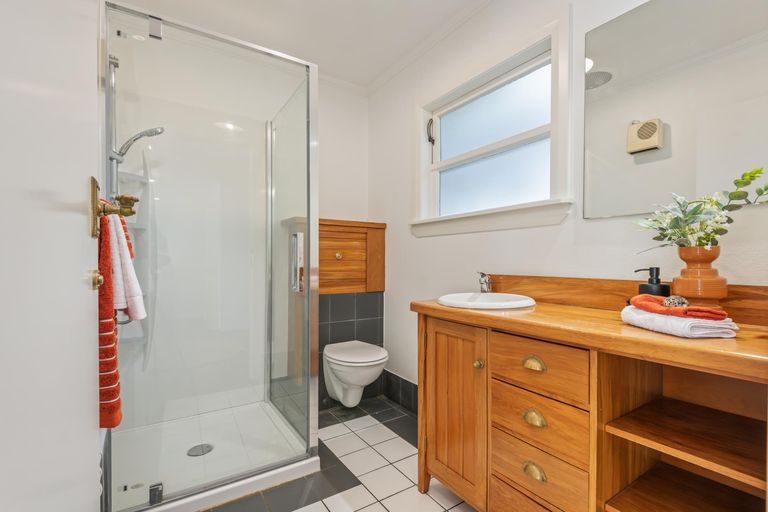 Photo of property in 162 Victoria Avenue, Hokowhitu, Palmerston North, 4410