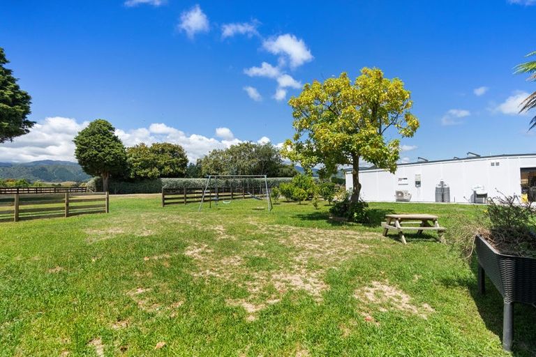 Photo of property in 324 Kimberley Road, Levin, 5571