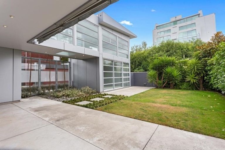 Photo of property in 6 Millbank Lane, Merivale, Christchurch, 8014