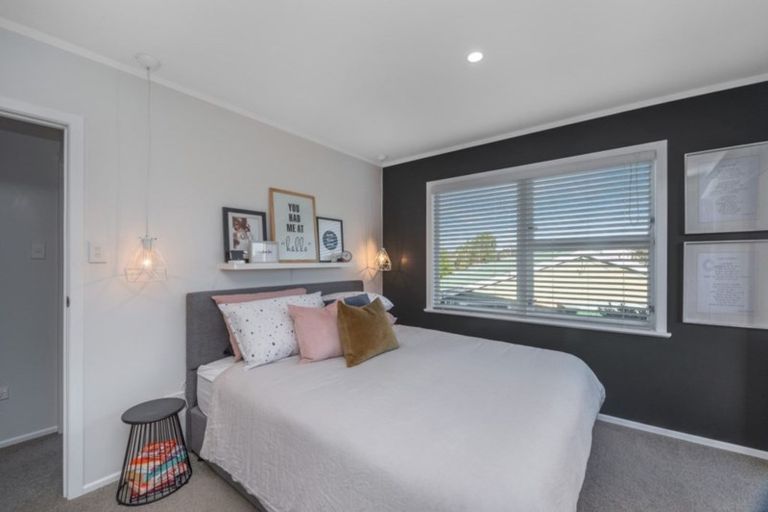 Photo of property in 14 Paulette Place, Queenwood, Hamilton, 3210