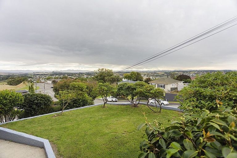 Photo of property in 12 Selwyn Street, South Hill, Oamaru, 9400