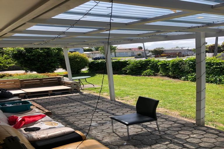 Photo of property in 1 Snead Place, Hamilton East, Hamilton, 3216