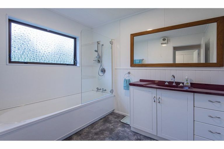 Photo of property in 384 Kara Road, Maungatapere, Whangarei, 0179