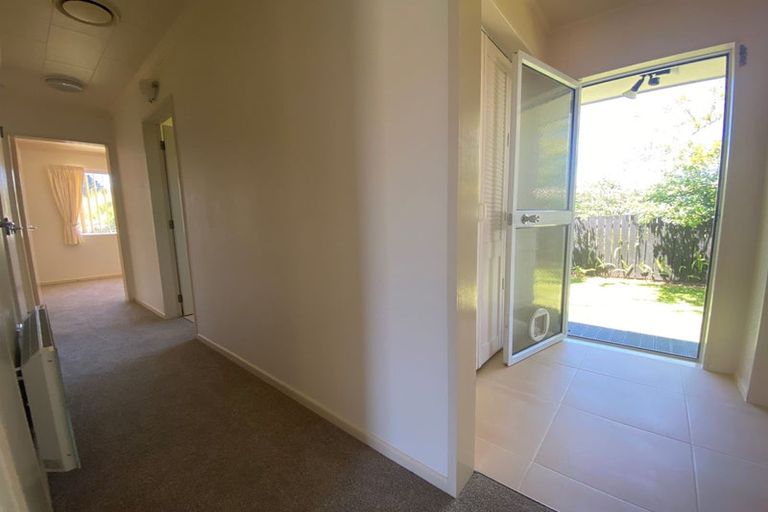 Photo of property in 165 Te Moana Road, Waikanae, 5036