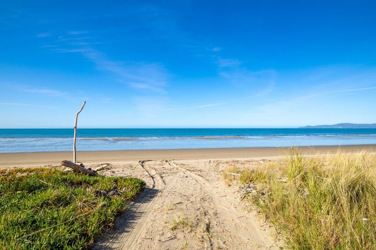 Photo of property in 335 Patons Rock Road, Puramahoi, Takaka, 7182