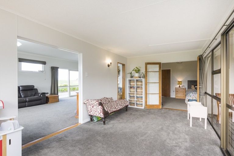 Photo of property in 2139 State Highway 3, Sanson, Palmerston North, 4479