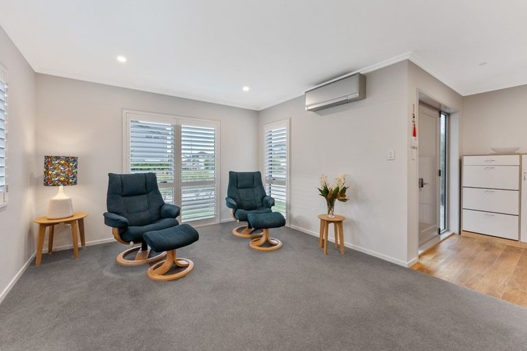 Photo of property in 19 Somerby Mews, Silverstream, Upper Hutt, 5019
