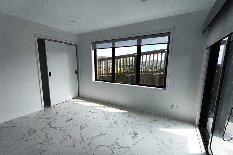 Photo of property in 18 Boeing Way, Newlands, 6037