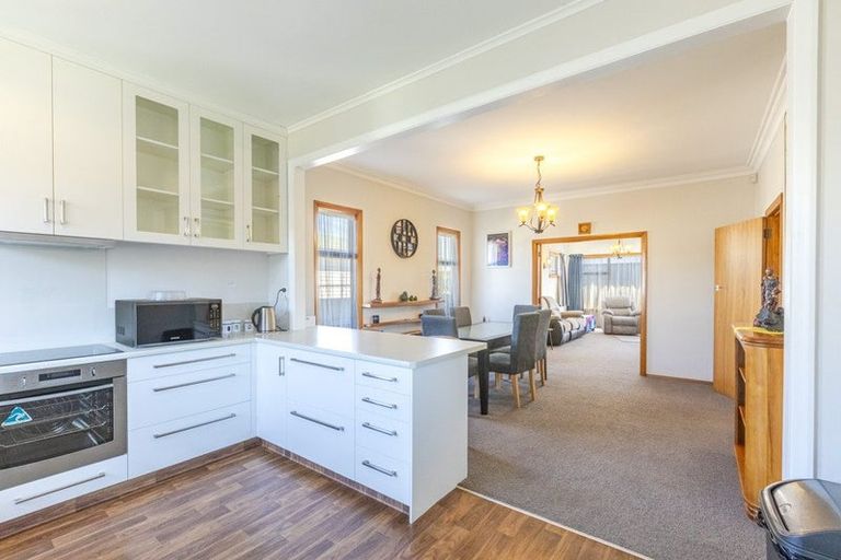 Photo of property in 119 Taradale Road, Onekawa, Napier, 4110