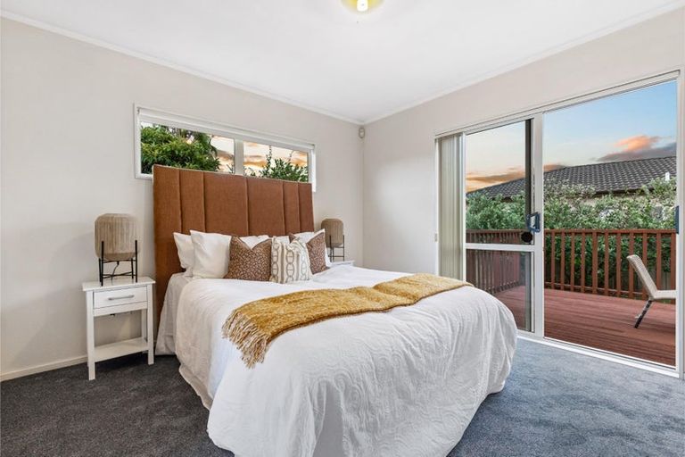 Photo of property in 13 Ginders Drive, Massey, Auckland, 0614