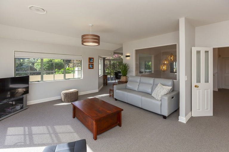 Photo of property in 5a Willow Grove, Raumati Beach, Paraparaumu, 5032