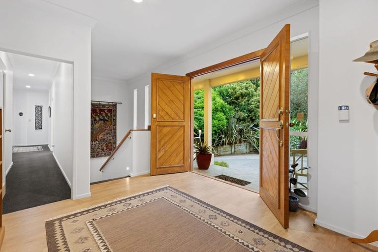 Photo of property in 25 Gunbar Drive, Welcome Bay, Tauranga, 3175