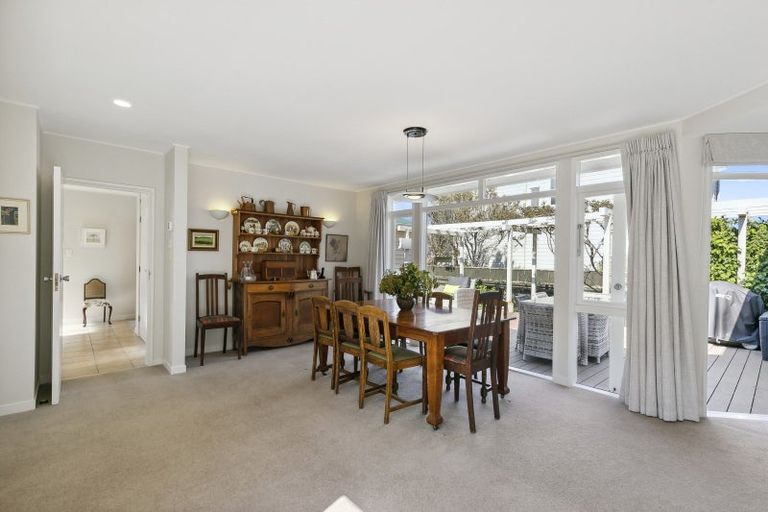 Photo of property in 8 Simla Crescent, Khandallah, Wellington, 6035