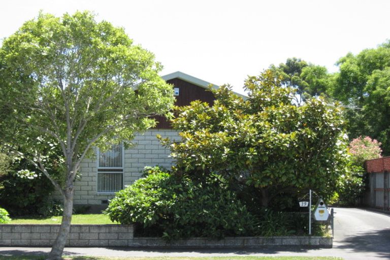 Photo of property in 19 Geraldo Place, Russley, Christchurch, 8042